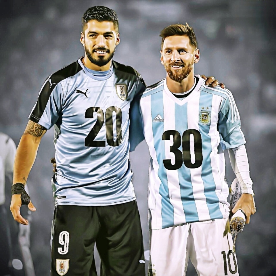 关于乌拉圭鏖战墨西哥，苏亚雷斯状态火热的信息