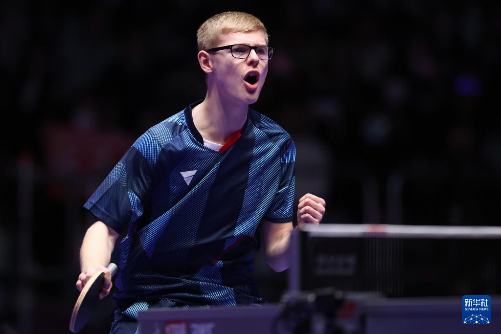 法国队轻取德国队，梁靖崑点燃赛场