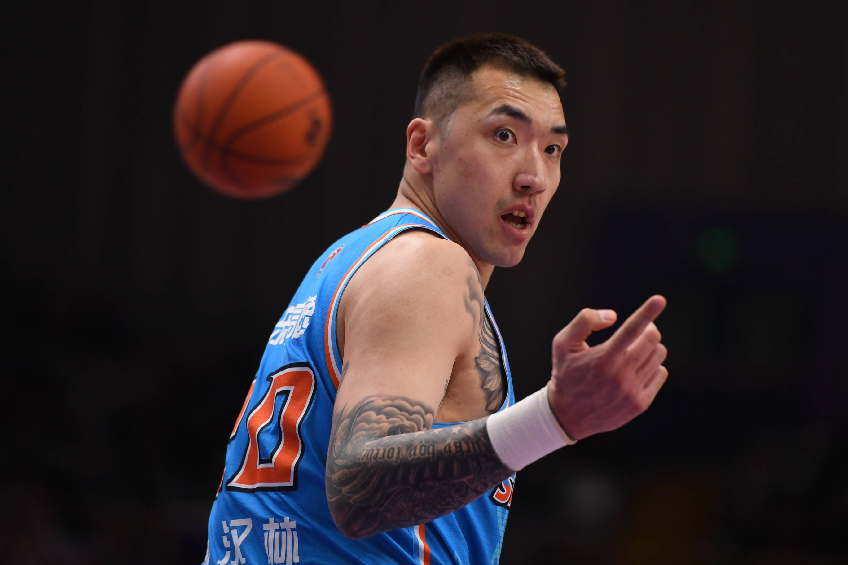 辽宁队绝杀火箭，高诗岩惊艳四座