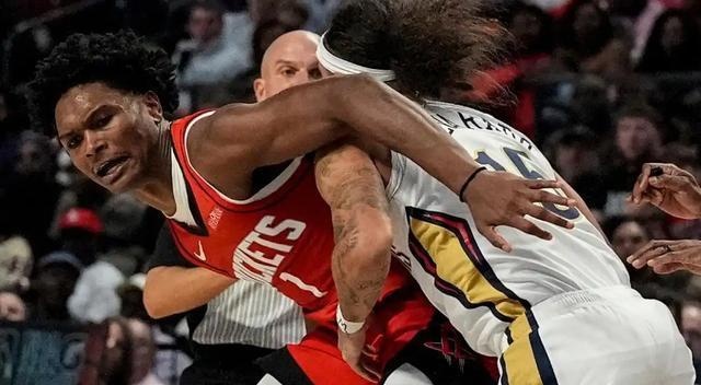 鹈鹕碾压雄鹿，霍勒迪统治全场