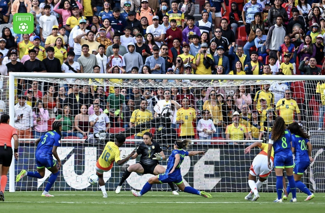 玻利维亚女足备战冠军争夺，全力备战