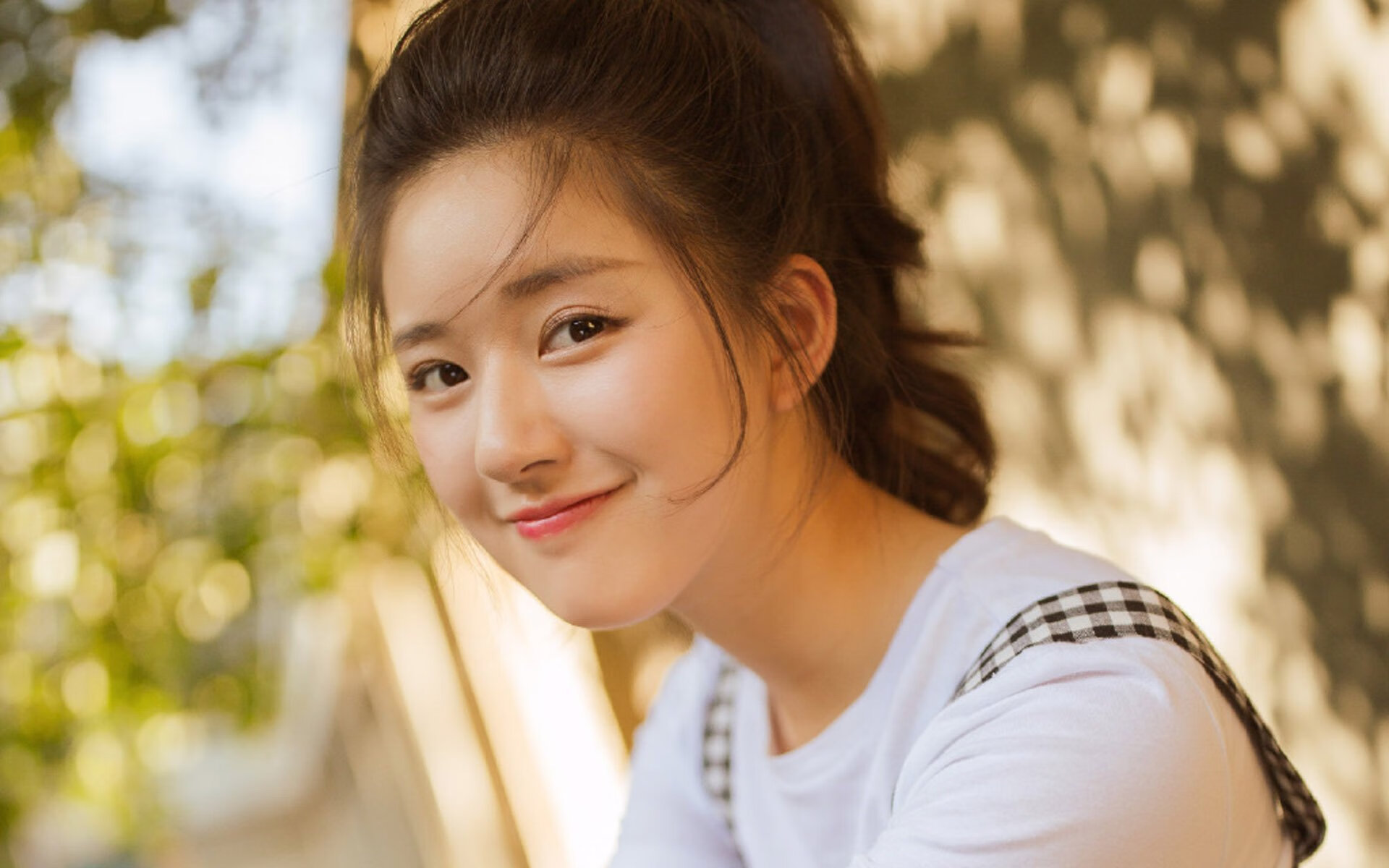 银蓝闪电对决小红牛，老将佩雷兹上演极限逆转