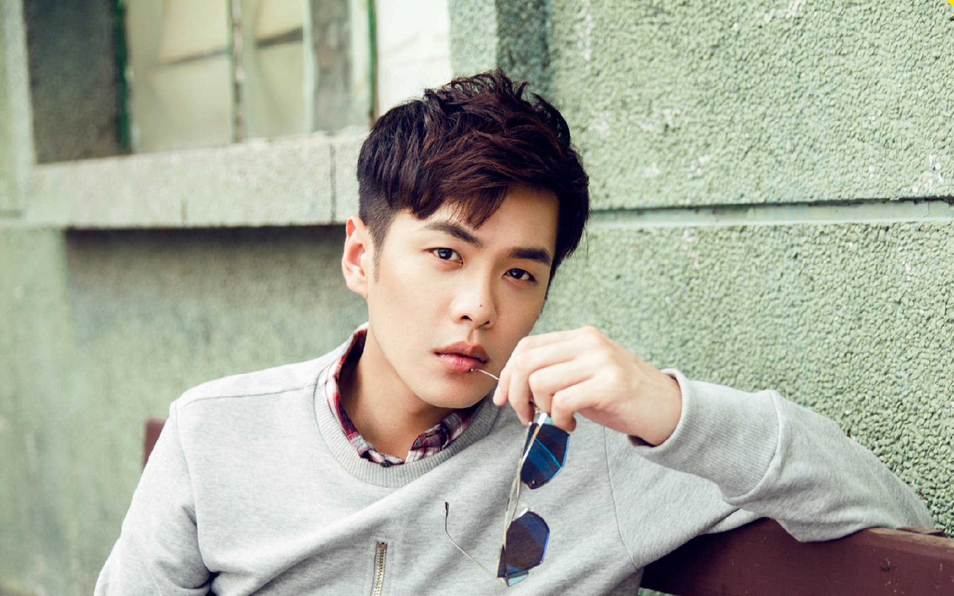 压制美学，奥纳纳如何以一人节奏吞噬埃及